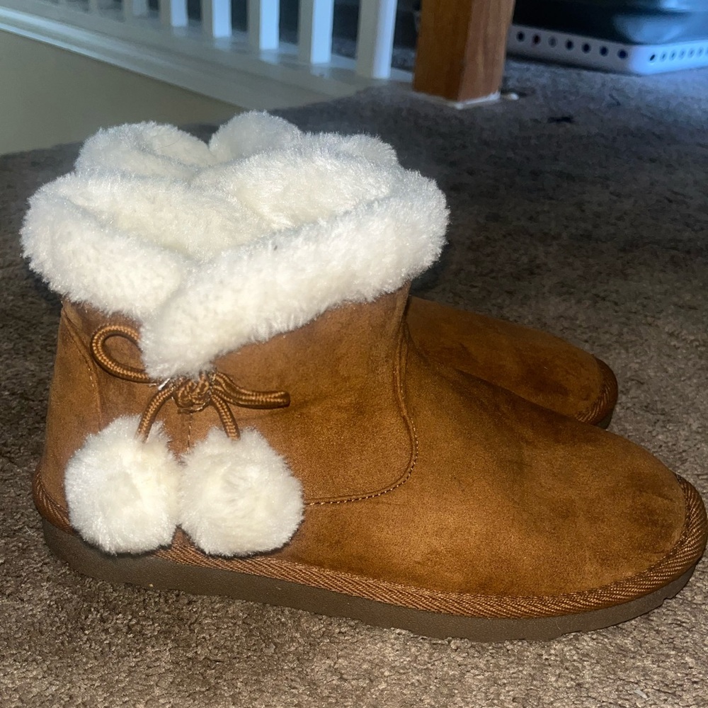 🎉 HOST PICK 🎉 Women’s Arizona Jean Co. Memory Foam Chestnut Ankle Booties-Size 7 - Picture 8 of 13